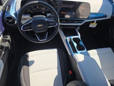 New 2026 Chevrolet Equinox EV LT image 3