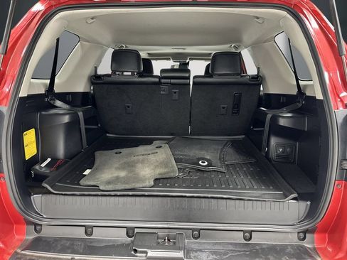 Used 2022 Toyota 4Runner SR5 Premium w/ Moonroof Package RWD image 12
