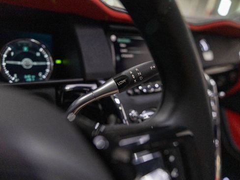 Used 2020 Rolls-Royce Cullinan AWD/4WD image 14