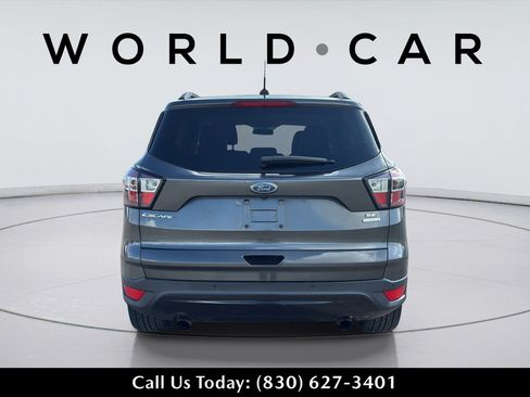 Used 2017 Ford Escape SE w/ Equipment Group 201A FWD image 14