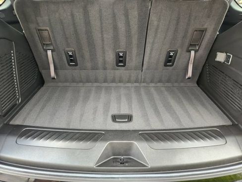 Used 2023 Chevrolet Tahoe LT RWD image 33