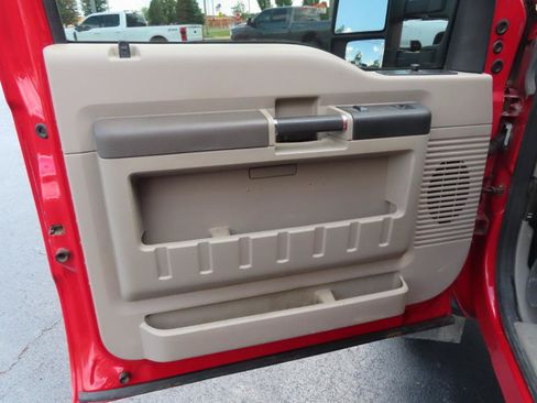 Used 2010 Ford F550 4x4 Regular Cab Super Duty image 27