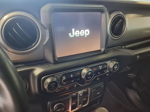 Used 2021 Jeep Wrangler Unlimited Sport AWD/4WD image 10