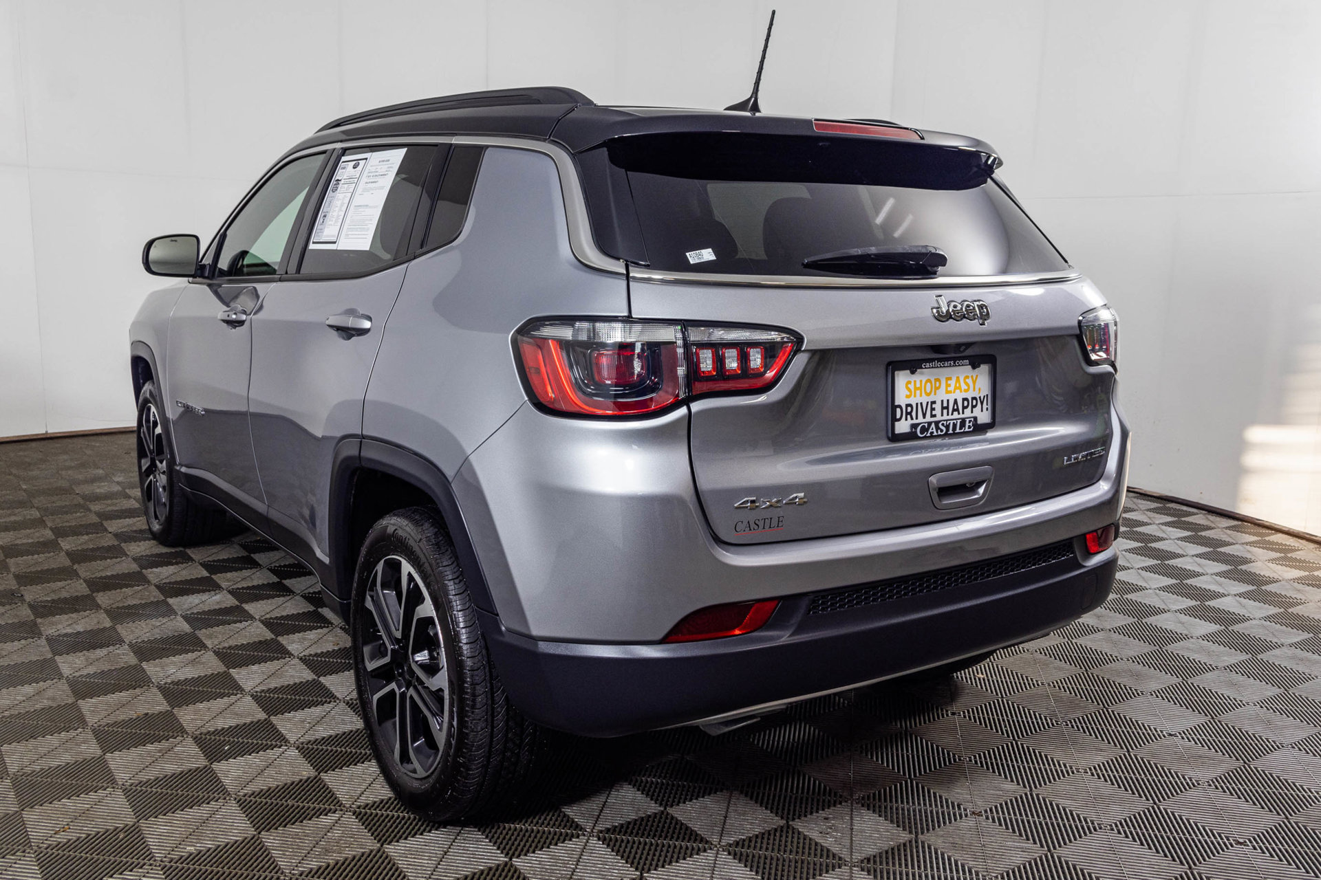 Used 2023 Jeep Compass Limited AWD/4WD image 19