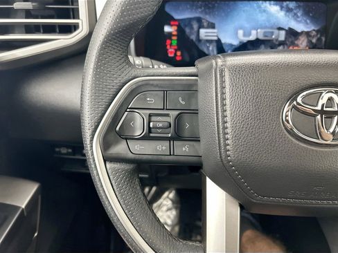 Used 2025 Toyota Sequoia SR5 AWD/4WD image 11