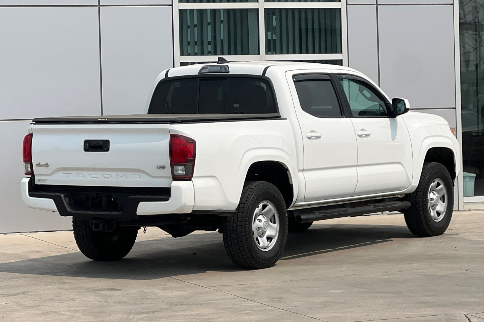 Used 2019 Toyota Tacoma SR w/ SR Convenience Package AWD/4WD image 4
