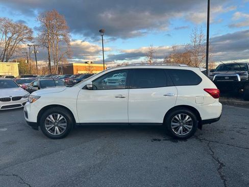 Used 2017 Nissan Pathfinder S image 8