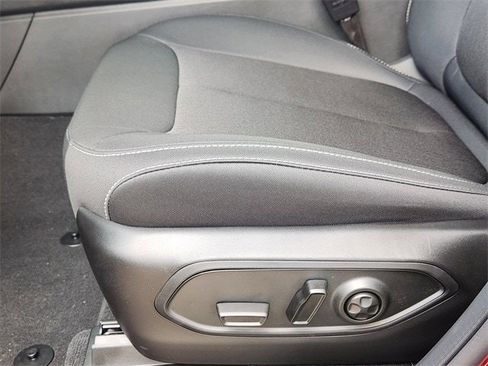 New 2025 Jeep Grand Cherokee Laredo w/ MOPAR Finishing Package image 19