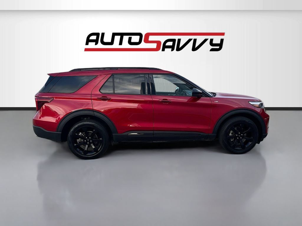 Used 2023 Ford Explorer ST-Line w/ Class IV Trailer Tow Package AWD/4WD image 8
