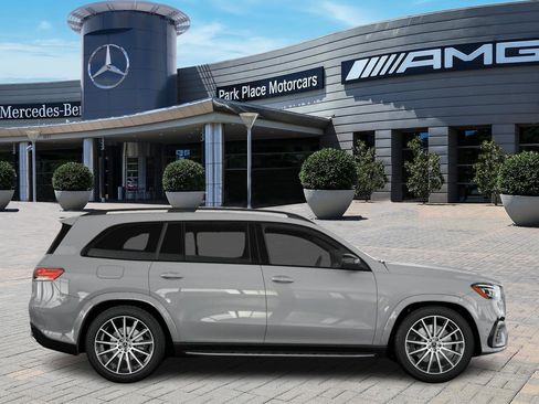 New 2026 Mercedes-Benz GLS 580 4MATIC image 2