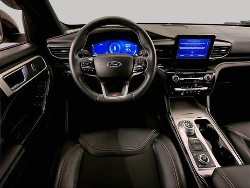 Used 2022 Ford Explorer ST w/ ST Street Pack AWD/4WD image 5
