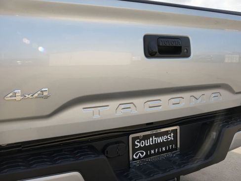 Used 2023 Toyota Tacoma SR AWD/4WD image 19