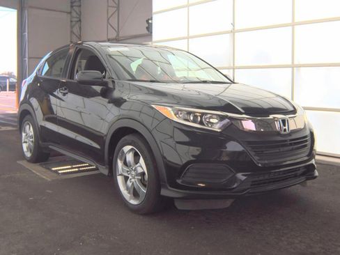 Used 2021 Honda HR-V LX image 2