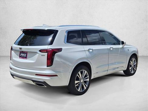 Used 2020 Cadillac XT6 Premium Luxury FWD image 5