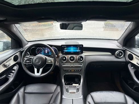 Used 2022 Mercedes-Benz GLC 300 image 6
