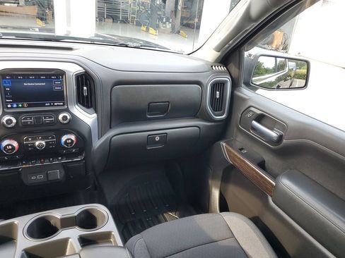 Used 2020 GMC Sierra 1500 SLE w/ SLE Value Package RWD image 14