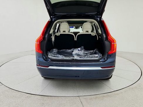 New 2025 Volvo XC90 B6 Plus w/ Protection Package Premier image 23