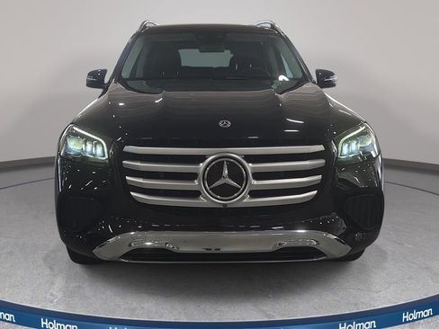 Used 2024 Mercedes-Benz GLS 450 4MATIC image 3