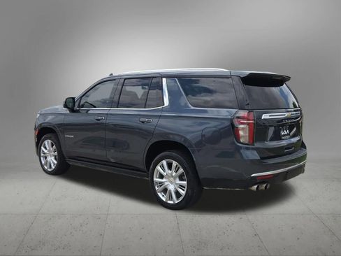 Used 2021 Chevrolet Tahoe High Country w/ Premium Package AWD/4WD image 4