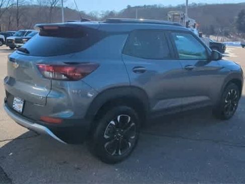 Used 2022 Chevrolet TrailBlazer LT w/ Convenience Package image 8