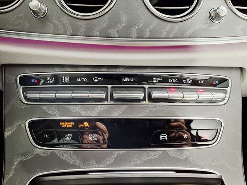 Used 2022 Mercedes-Benz E 350 Sedan image 20