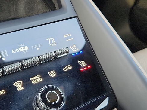 Certified 2025 Porsche Macan 4S Electric image 24