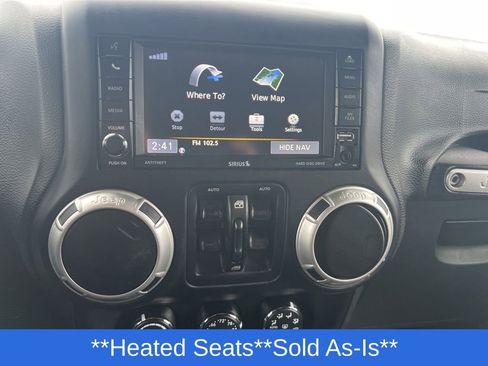 Used 2017 Jeep Wrangler Unlimited Sahara w/ Connectivity Group image 13