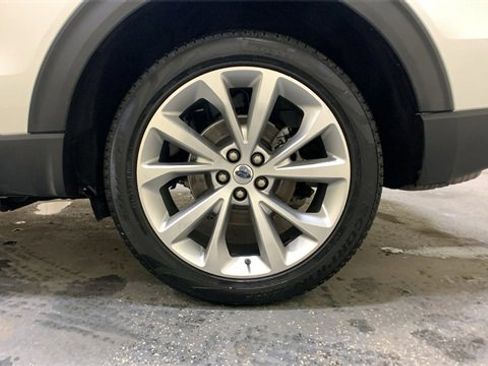 Certified 2023 Ford Explorer Platinum w/ Technology Package image 26