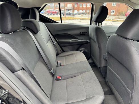 Certified 2025 Nissan Kicks Play S image 32