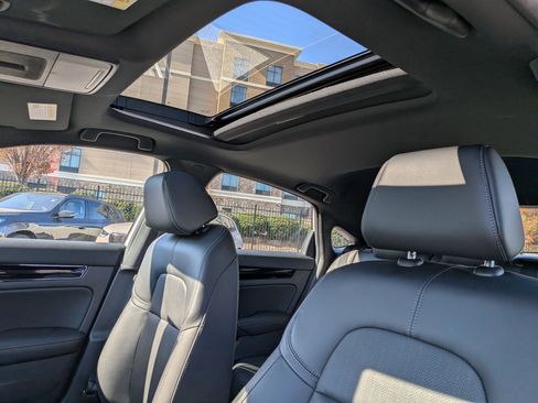 Used 2024 Honda Civic Sport Touring image 17