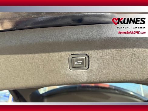 Used 2018 Buick Enclave Essence w/ Trailering Package image 6