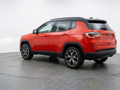 Used 2025 Jeep Compass Limited AWD/4WD image 6
