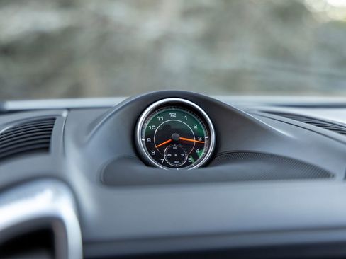 Used 2016 Porsche Cayenne image 34