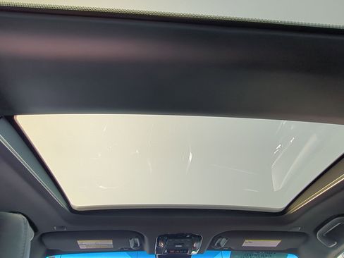 Used 2024 Toyota Venza Nightshade image 29