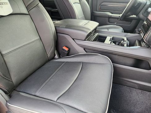 New 2026 RAM 3500 Limited AWD/4WD image 14