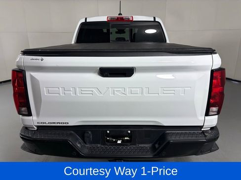 Used 2025 Chevrolet Colorado W/T w/ Advanced Trailering Package RWD image 9