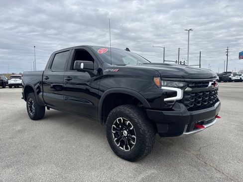 Used 2023 Chevrolet Silverado 1500 ZR2 w/ Technology Package image 8