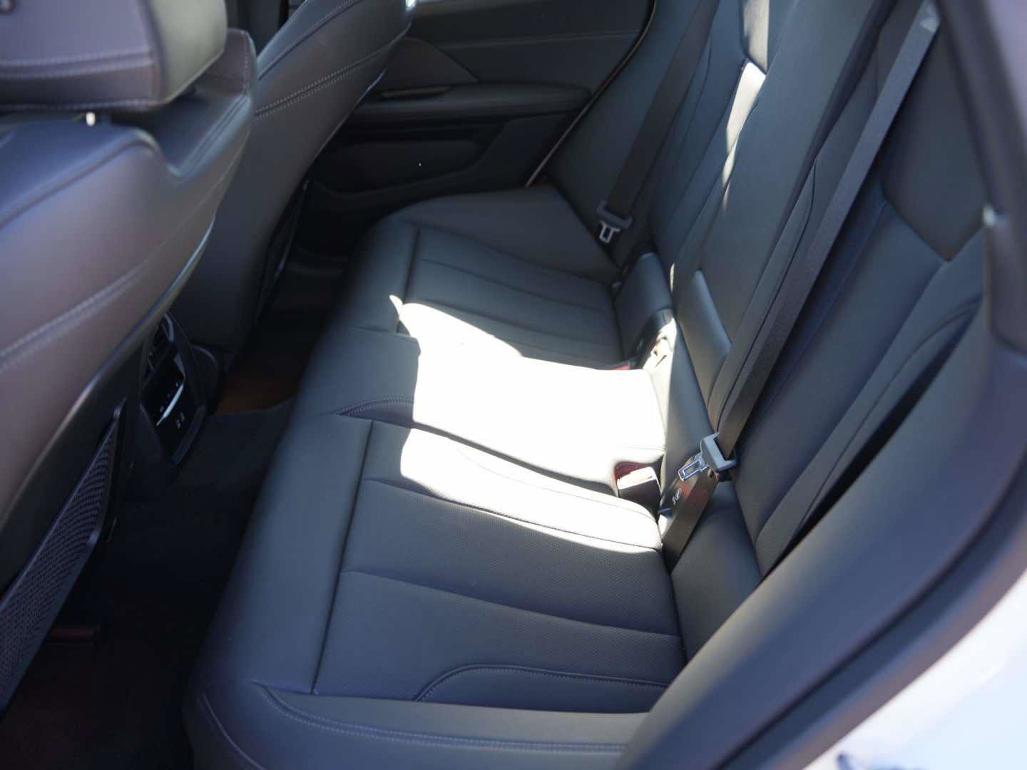 Used 2024 BMW i4 eDrive35 w/ Premium Package RWD image 11