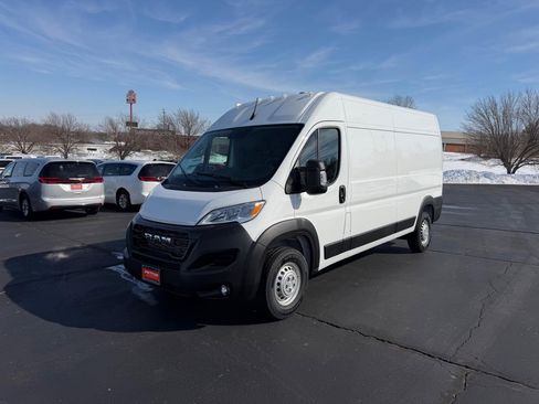 New 2026 RAM ProMaster 2500 w/ Convenience Group image 7