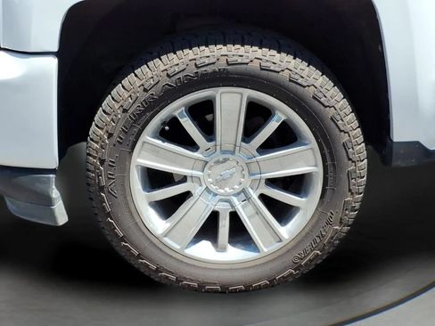 Used 2017 Chevrolet Silverado 1500 High Country AWD/4WD image 9