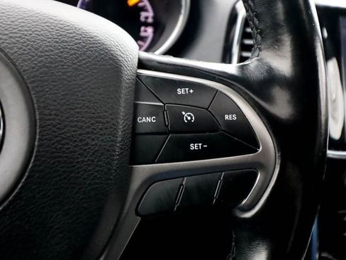 Used 2019 Jeep Grand Cherokee Limited AWD/4WD image 49