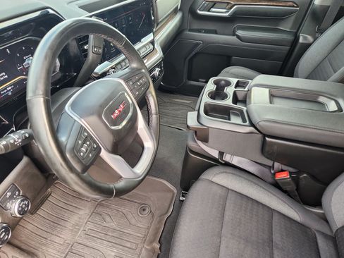 Used 2024 GMC Sierra 1500 Elevation AWD/4WD image 13