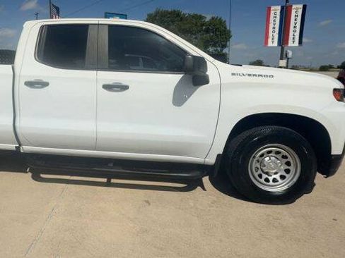 Used 2019 Chevrolet Silverado 1500 W/T w/ WT Convenience Package RWD image 9