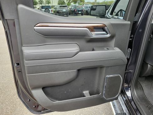 Used 2026 GMC Sierra 1500 SLE image 24