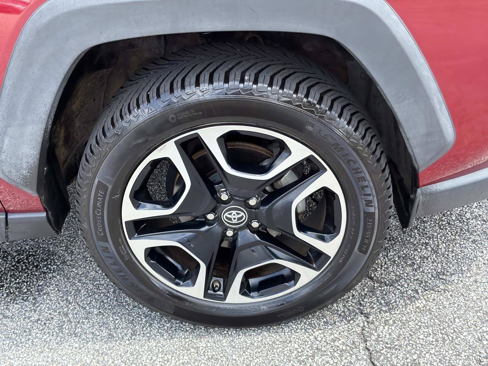Used 2019 Toyota RAV4 Adventure w/ Cold Weather Package AWD/4WD image 13