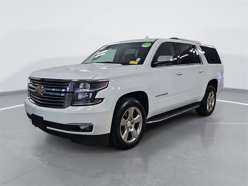 Certified 2017 Chevrolet Suburban Premier image 9
