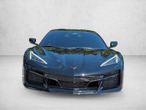 Used 2024 Chevrolet Corvette Z06 RWD image 2