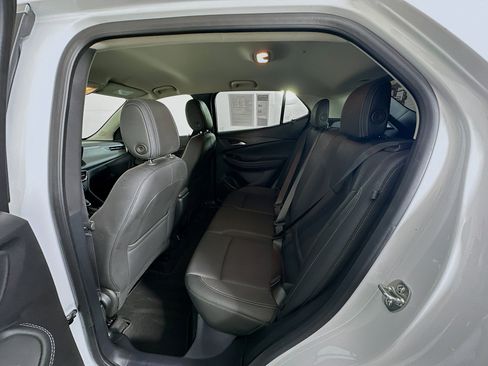 Used 2025 Buick Encore GX Preferred image 26