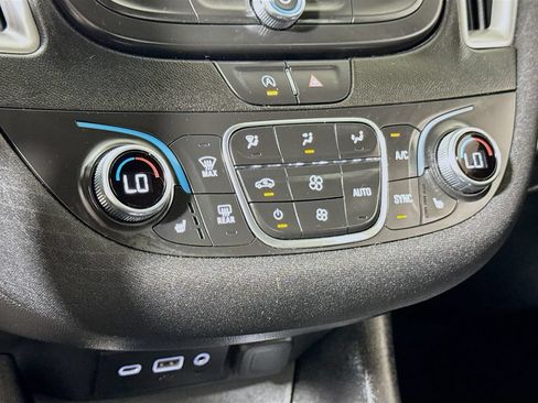 Certified 2025 Chevrolet Malibu LT FWD image 14