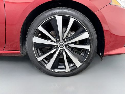 Used 2021 Nissan Altima 2.5 SR FWD image 32